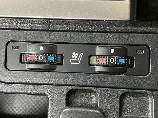 トヨタ ランドクルーザープラドの画像6