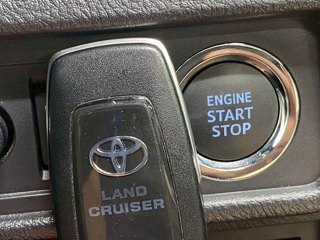 トヨタ ランドクルーザープラドの画像16