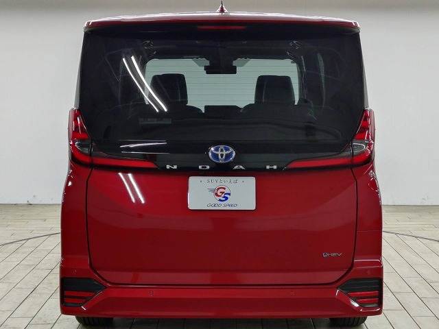 トヨタ ノアハイブリッドの画像19