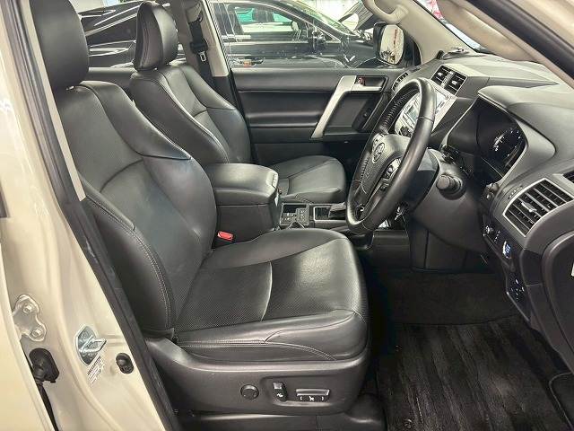 トヨタ ランドクルーザープラドの画像9