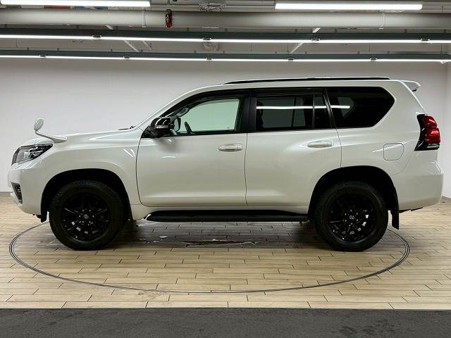 トヨタ ランドクルーザープラドの画像18