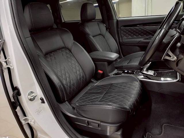 三菱 アウトランダーPHEVの画像11