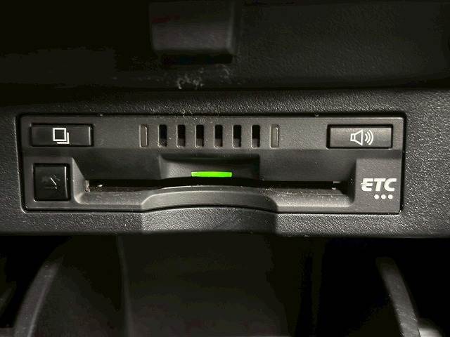 トヨタ アルファードの画像13