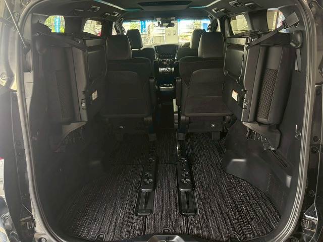 トヨタ アルファードの画像20