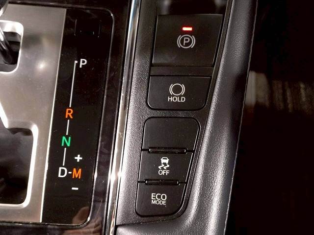 トヨタ ヴェルファイアの画像10