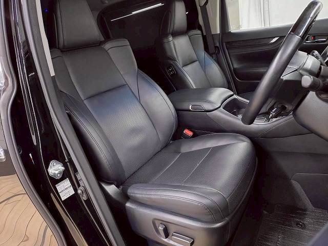 トヨタ ヴェルファイアの画像11