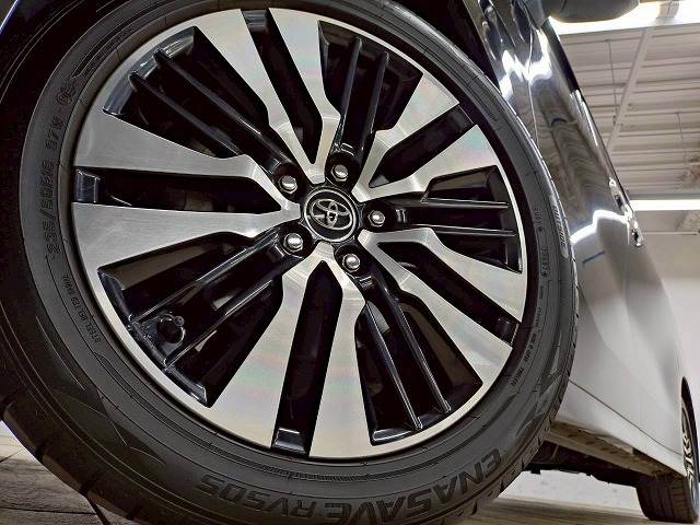 トヨタ ヴェルファイアの画像19