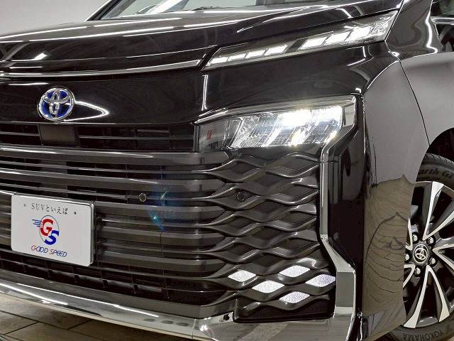 トヨタ ヴォクシーハイブリッドの画像11