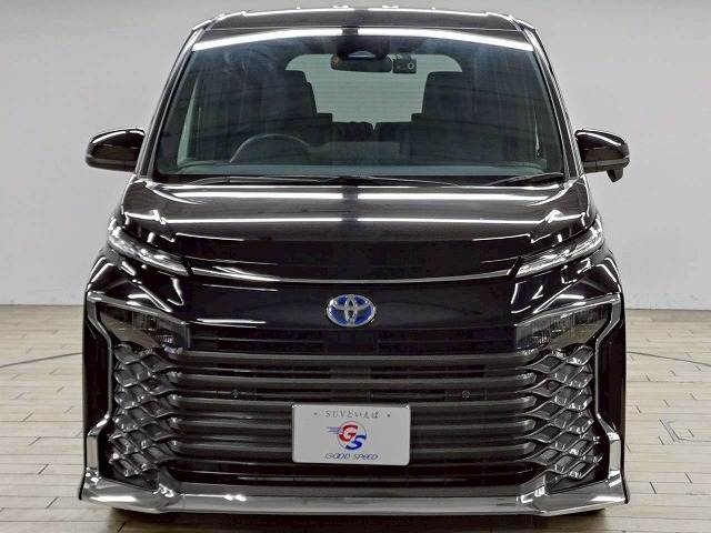 トヨタ ヴォクシーハイブリッドの画像17