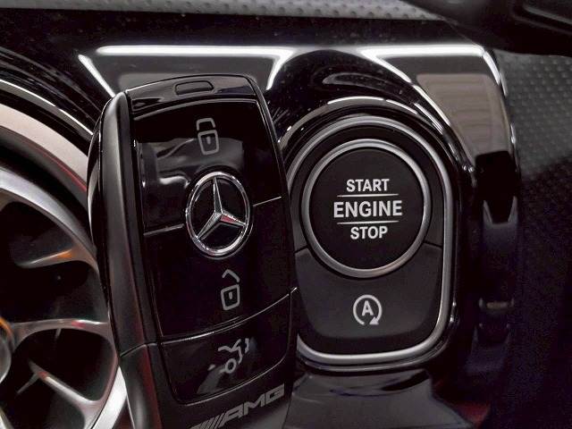 メルセデス・ベンツ AMG A-CLASS Sedanの画像16