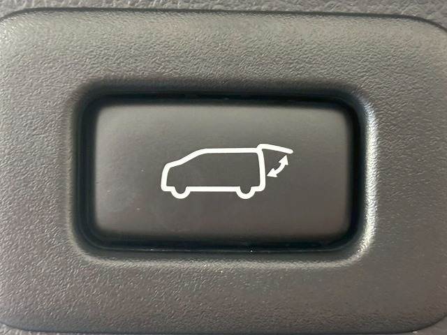 トヨタ アルファードの画像7