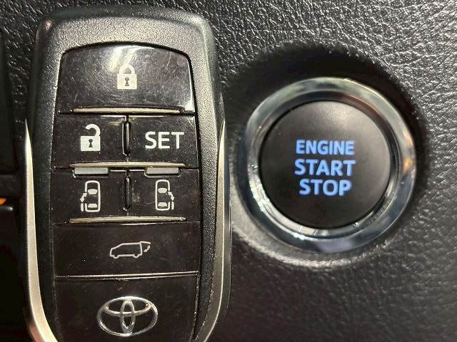 トヨタ アルファードの画像16