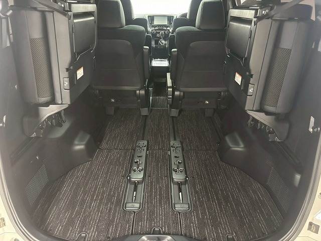 トヨタ ヴェルファイアの画像20