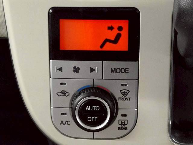 ムーヴキャンバスX “リミテッドメイクアップSAII” 内装他