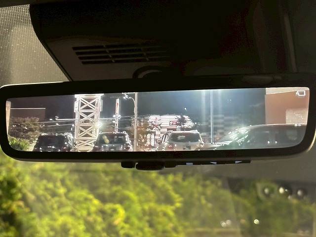 トヨタ ヴェルファイアハイブリッドの画像7