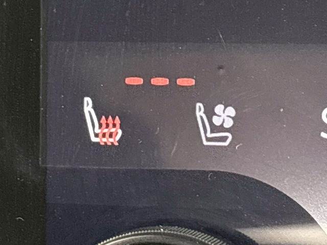 トヨタ ヴェルファイアハイブリッドの画像8