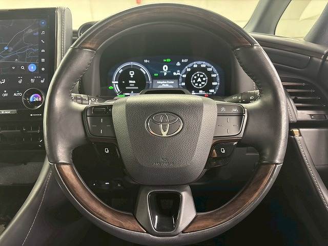 トヨタ ヴェルファイアハイブリッドの画像14