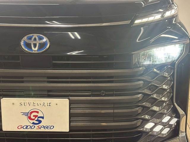 トヨタ ヴォクシーハイブリッドの画像11