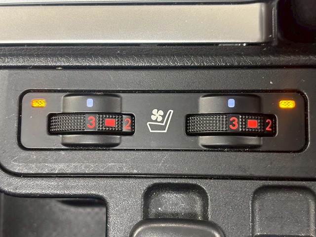 トヨタ ランドクルーザープラドの画像7