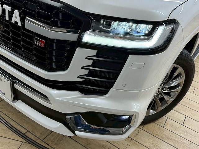 トヨタ ランドクルーザー300系の画像12