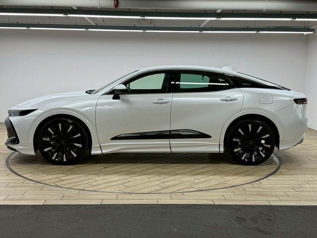 トヨタ クラウンクロスオーバーの画像18