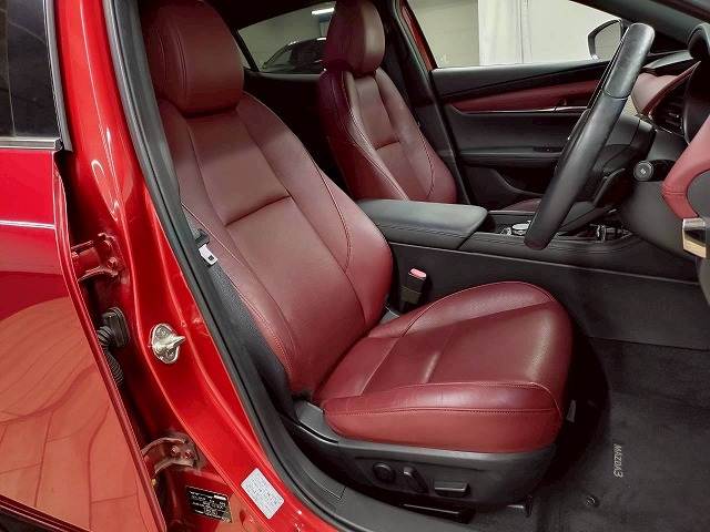 マツダ MAZDA3 FASTBACKの画像11