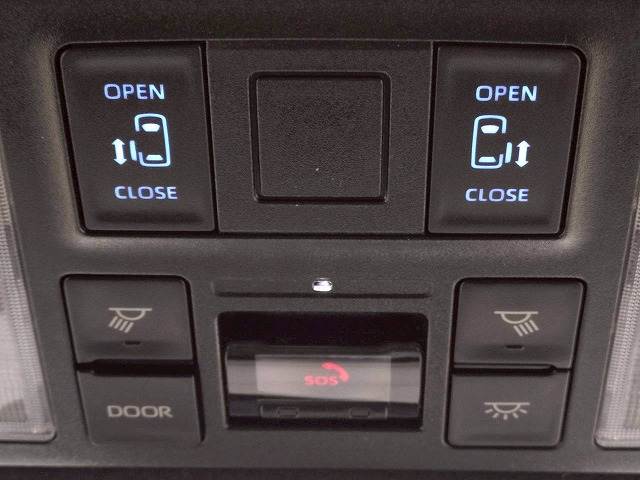 トヨタ ヴォクシーの画像8