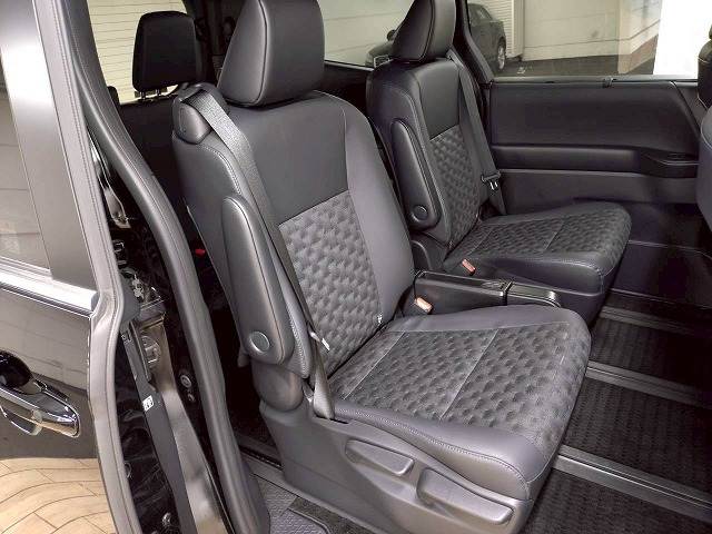 トヨタ ヴォクシーの画像10