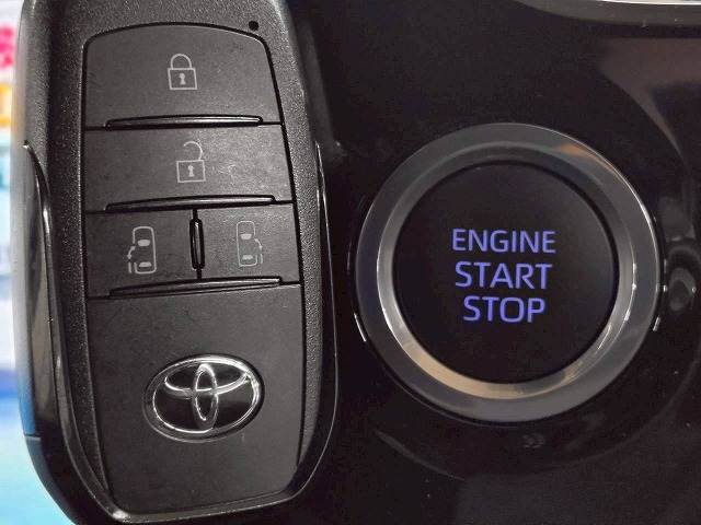トヨタ ヴォクシーの画像16