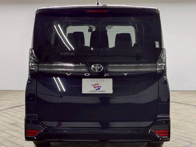 トヨタ ヴォクシーの画像19