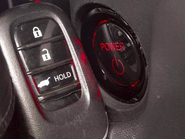 ホンダ ヴェゼルハイブリッドの画像16