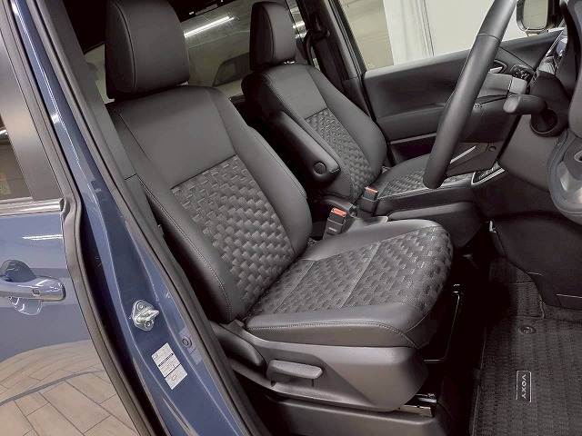 トヨタ ヴォクシーの画像9