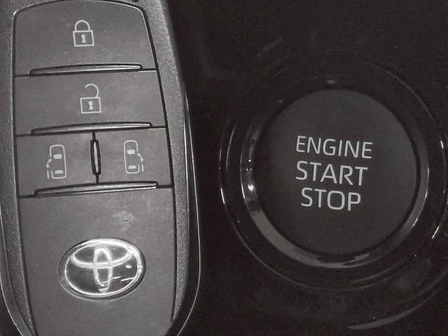 トヨタ ヴォクシーの画像16