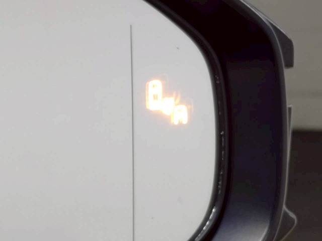 クラウンクロスオーバーRS “Advanced” 内装他