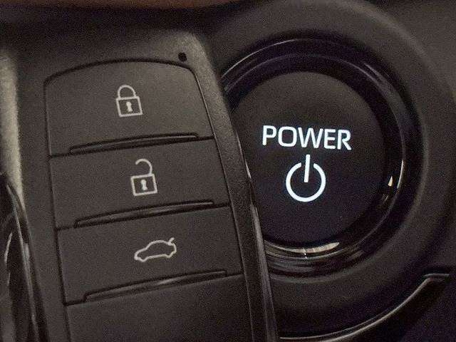 トヨタ クラウンクロスオーバーの画像16