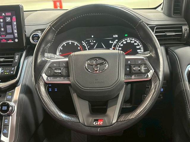 トヨタ ランドクルーザー300系の画像14