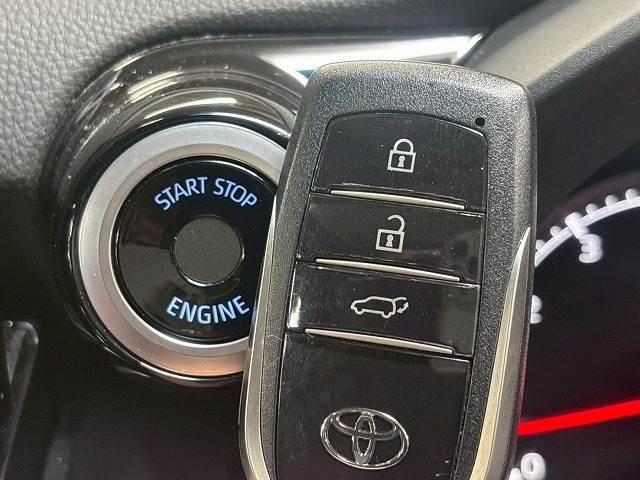 トヨタ ランドクルーザー300系の画像16