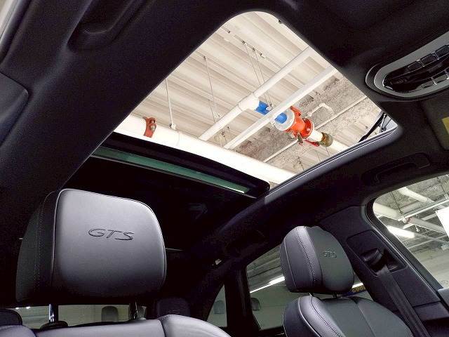 マカンGTS スポーツクロノパッケージ 内装他