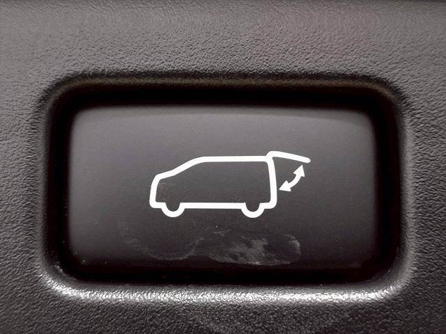 アルファードハイブリッドSR“C パッケージ” 内装他