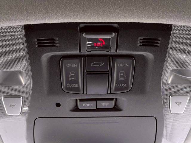 トヨタ アルファードハイブリッドの画像9