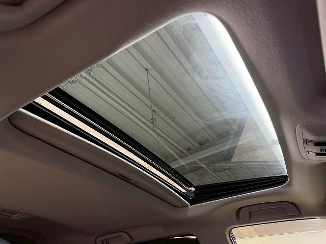 ランドクルーザープラドTX“Lパッケージ・Black Edition” 内装他