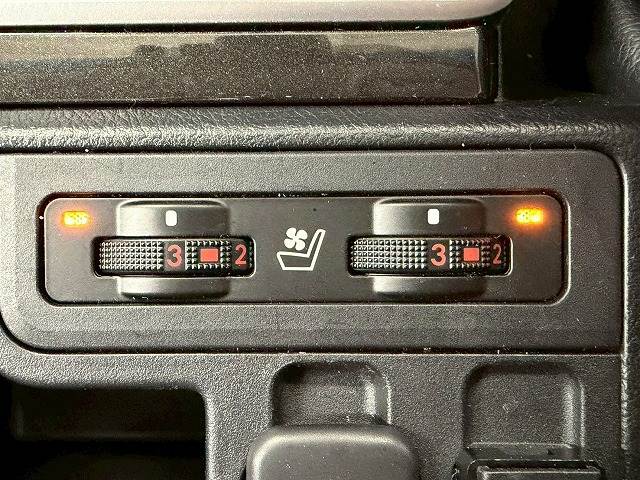 トヨタ ランドクルーザープラドの画像7