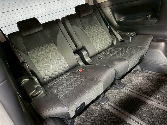 トヨタ ヴェルファイアの画像8