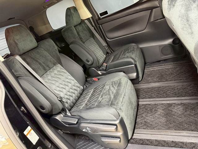 トヨタ ヴェルファイアの画像9