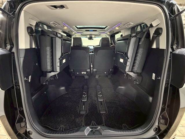 トヨタ ヴェルファイアの画像20