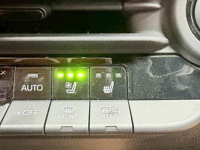 クラウンスポーツSPORT Z (HEV) 内装他