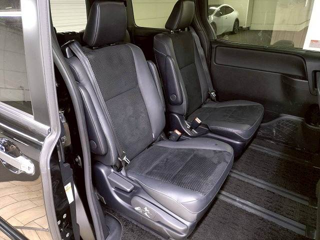 トヨタ ヴォクシーの画像9