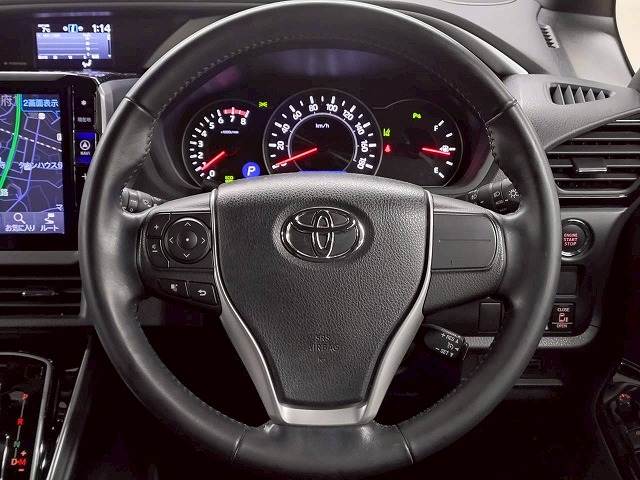 トヨタ ヴォクシーの画像14