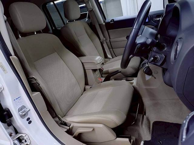 クライスラー&nbsp;JEEP PATRIOTの画像9