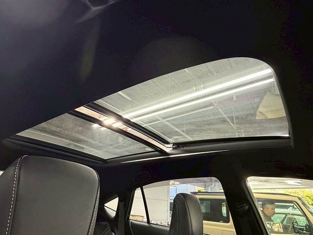 ハリアーPREMIUM “Metal and Leather Package” 内装他